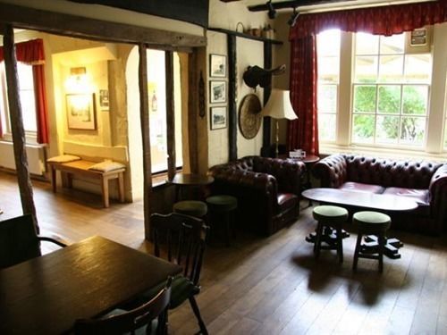The Crown At Broad Hinton Hotell Eksteriør bilde